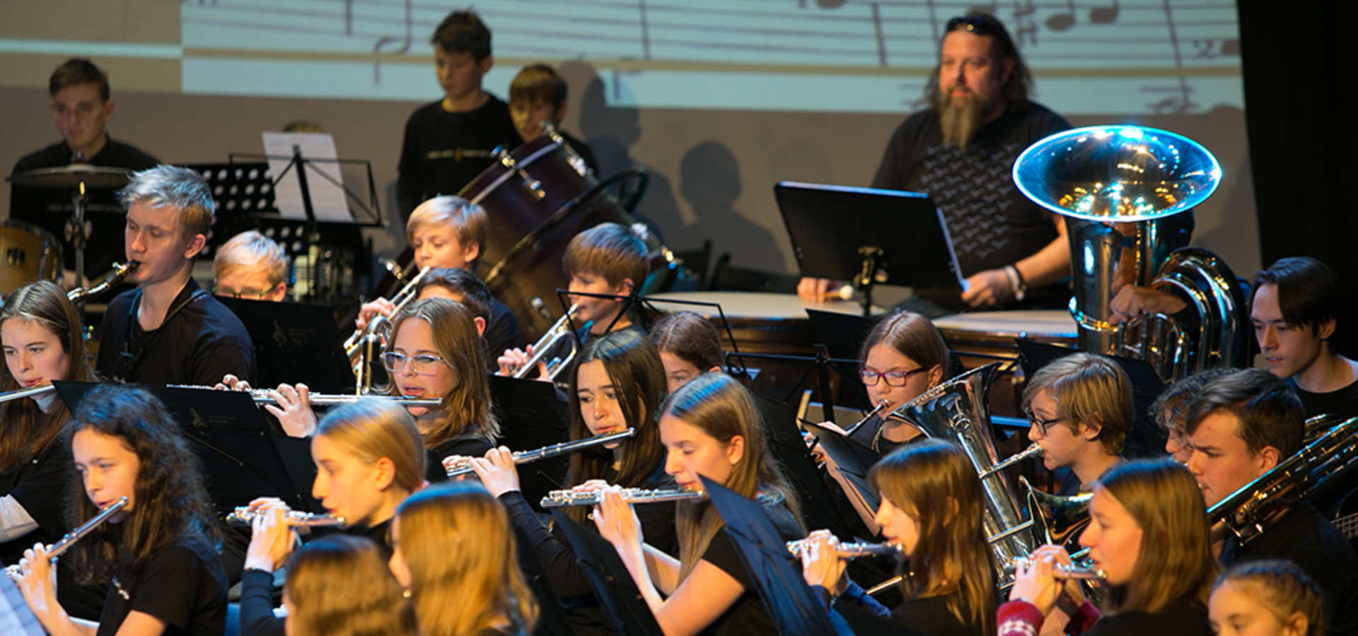 Glasbena šola Kamnik: Koncert orkestrov in pevskega zbora GŠ Kamnik