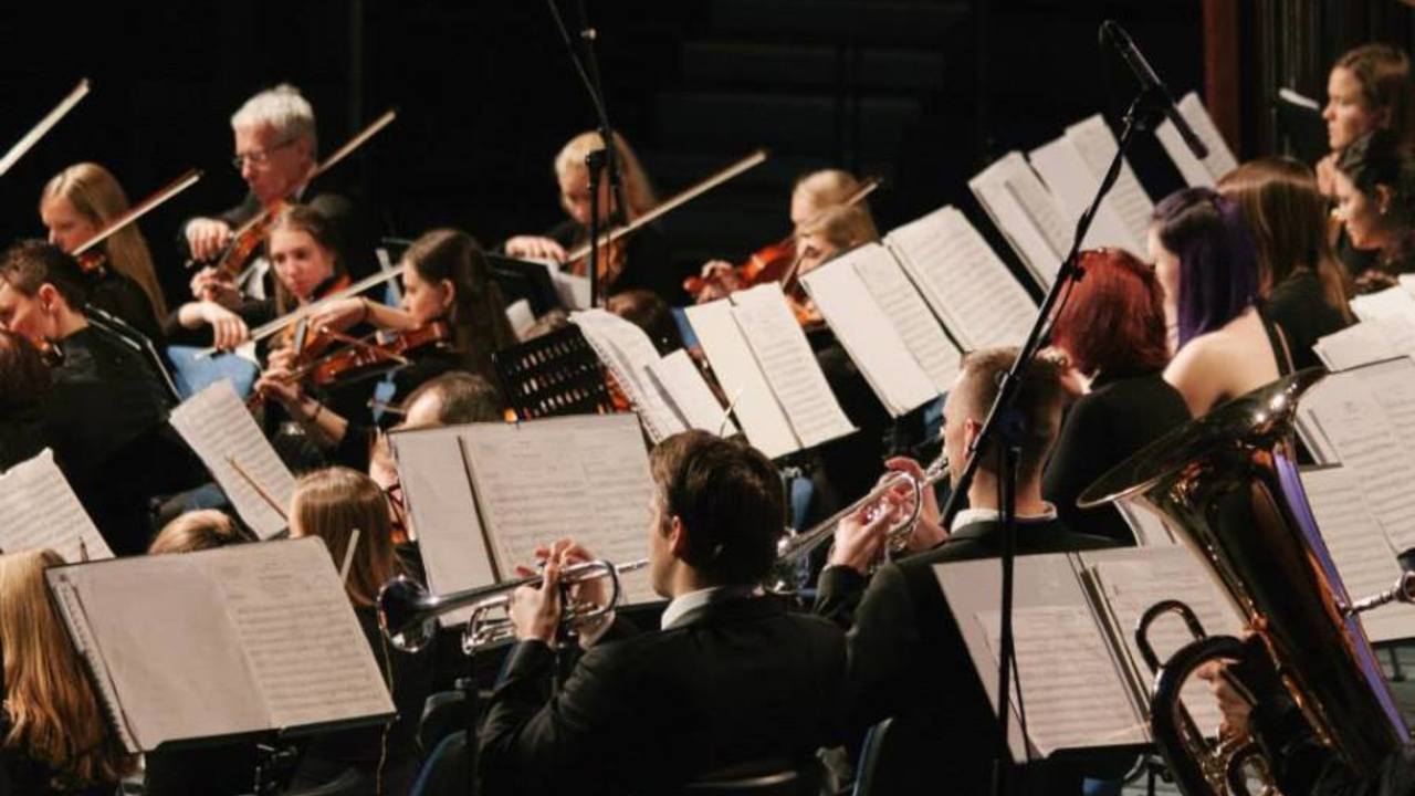 Simfonični orkester Domžale - Kamnik: Z ekranov na oder - Koncert filmskih klasik