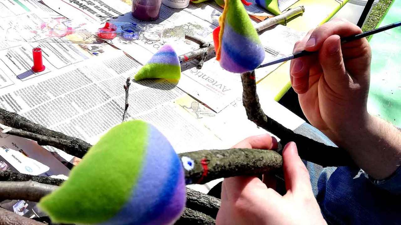 Otroška delavnica Izdelamo vrtnega palčka