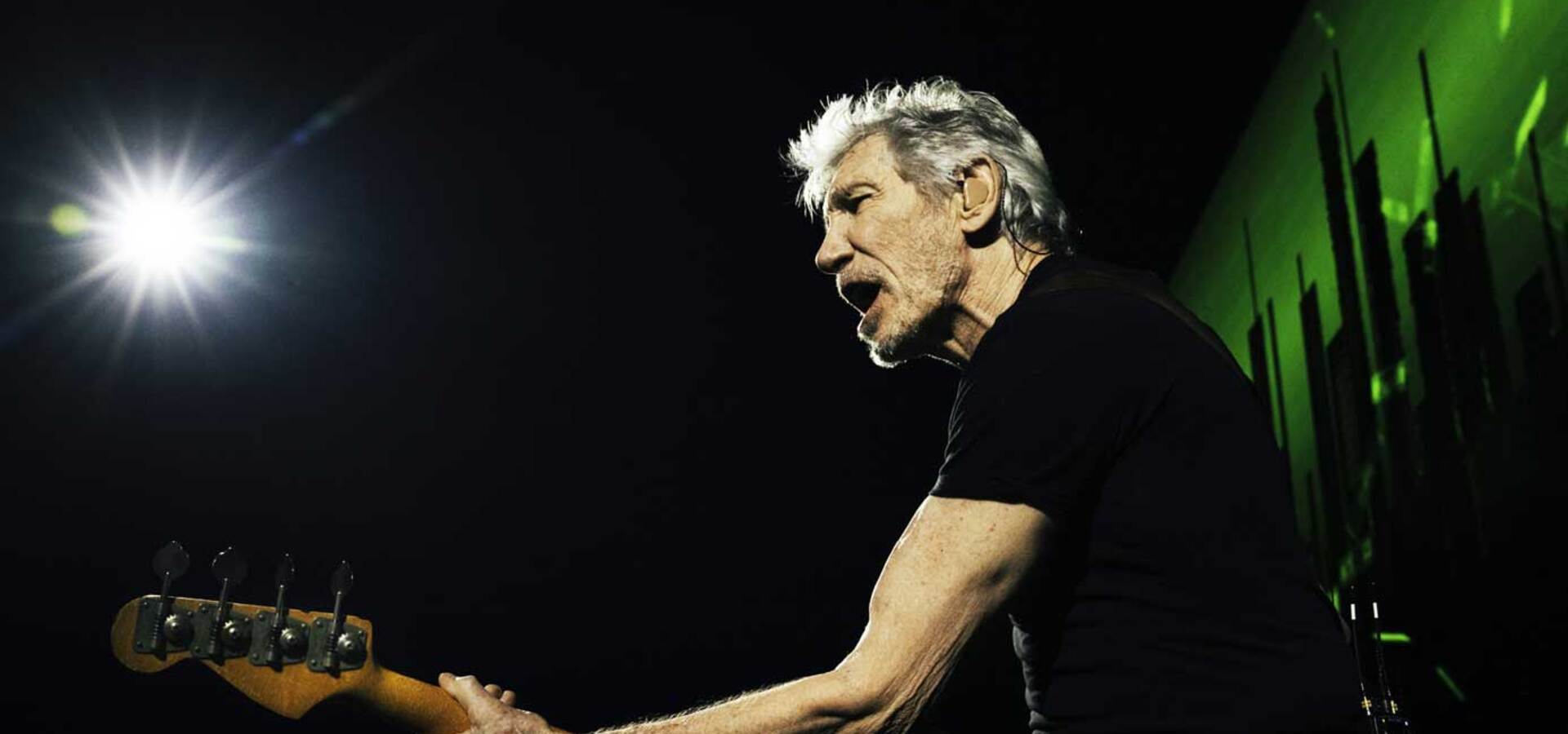 Filmski večer: Roger Waters – This in not a drill: Live from Prague