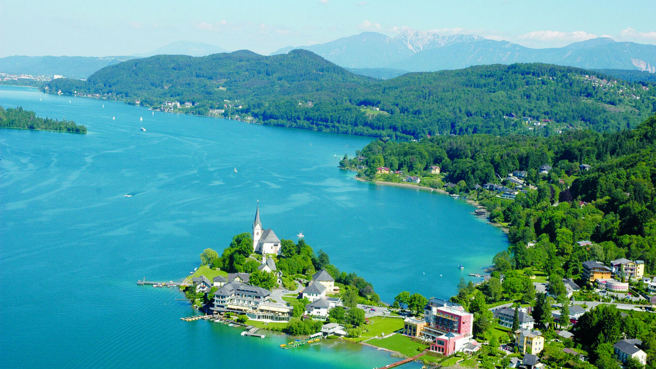 Maistrov večer: Anamarie Herceg: O slovenski Koroški od plebiscita do 2. svetovne vojne