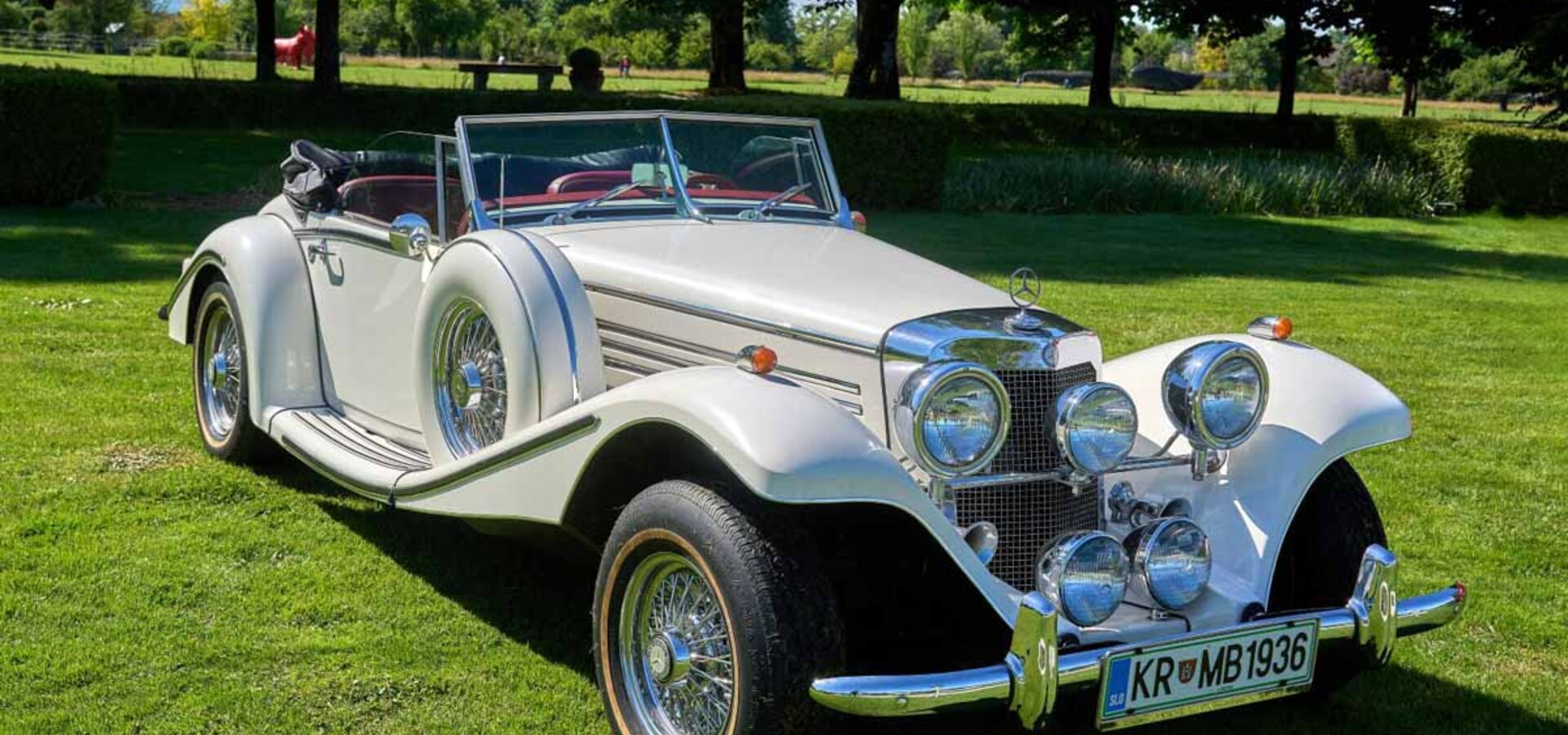 Revija starodobnikov Društva starodobnih vozil Kamnik